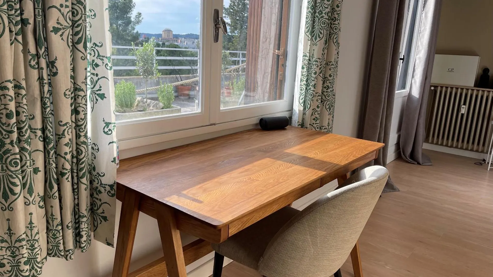 Chez Male -Appartement Avec Grande Terrasse Et Parking Pres Du Parc Jourdan - Centre Ville Aix-en-Provence Apartmán